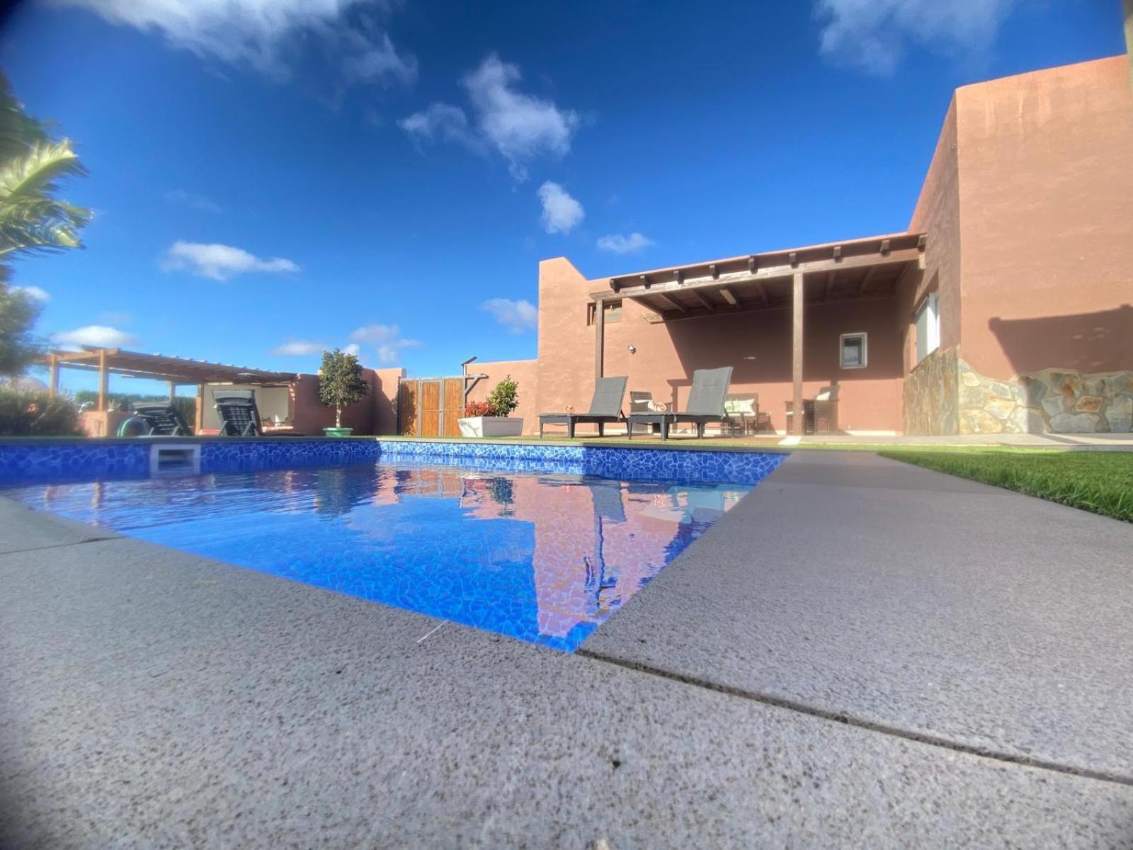 La Pradera Villa อันติกัว ภายนอก รูปภาพ